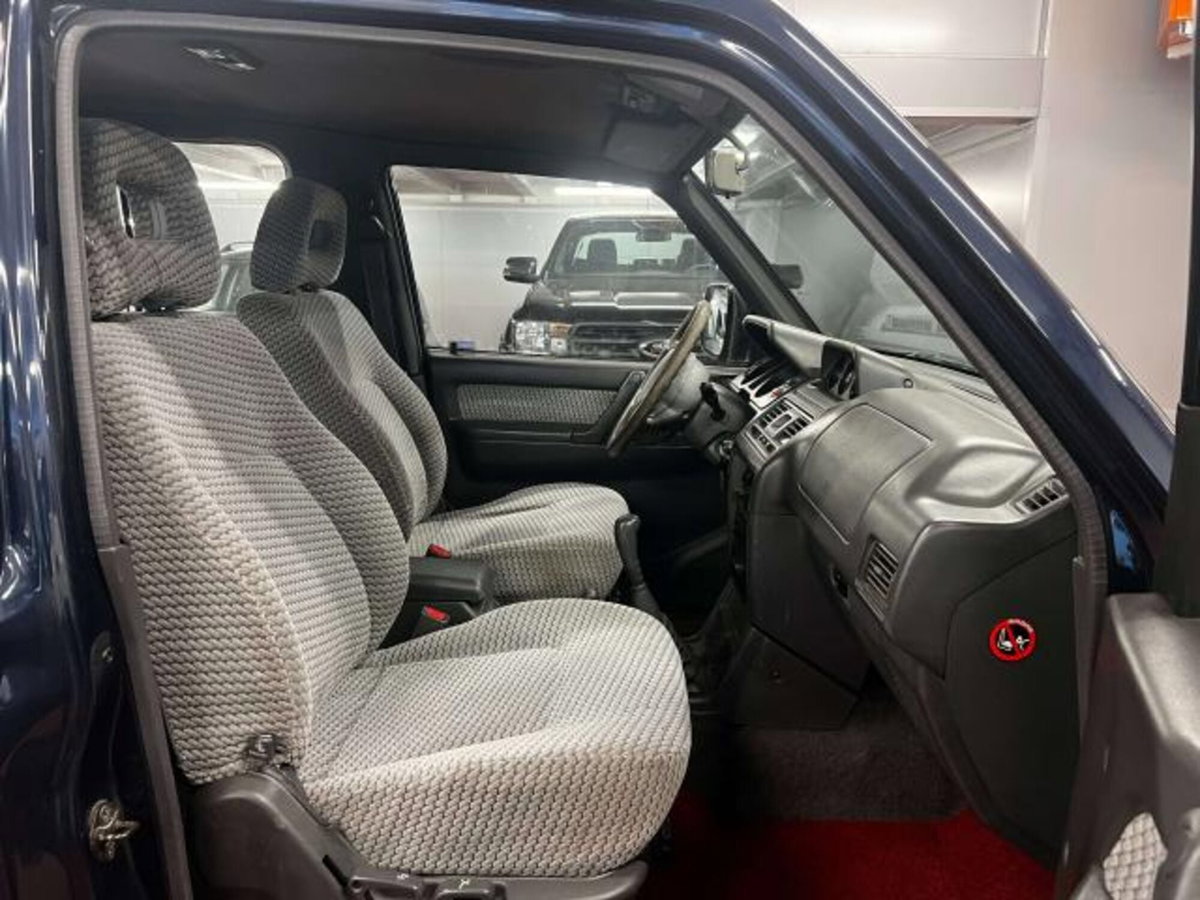 Mitsubishi Pajero 2.5 TDI Metal-top S. Select GLS (5)