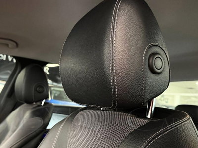 Mercedes-Benz Classe E 220 CDI BlueEFFICIENCY Avantgarde AMG (18)