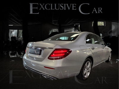 Mercedes-Benz Classe E 220 CDI BlueEFFICIENCY Avantgarde AMG (5)