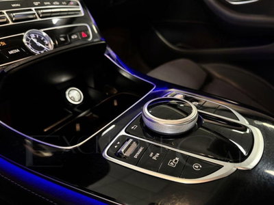 Mercedes-Benz Classe E 220 CDI BlueEFFICIENCY Avantgarde AMG (9)