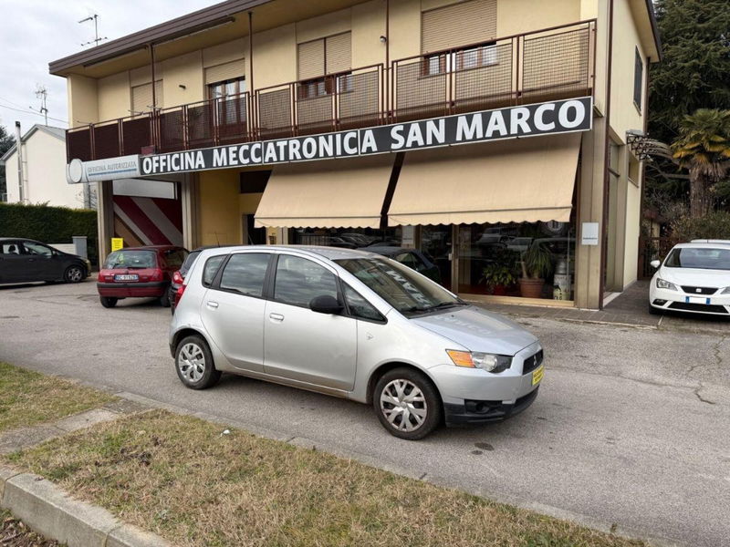 Mitsubishi Colt 1.1 12V 5p. Invite