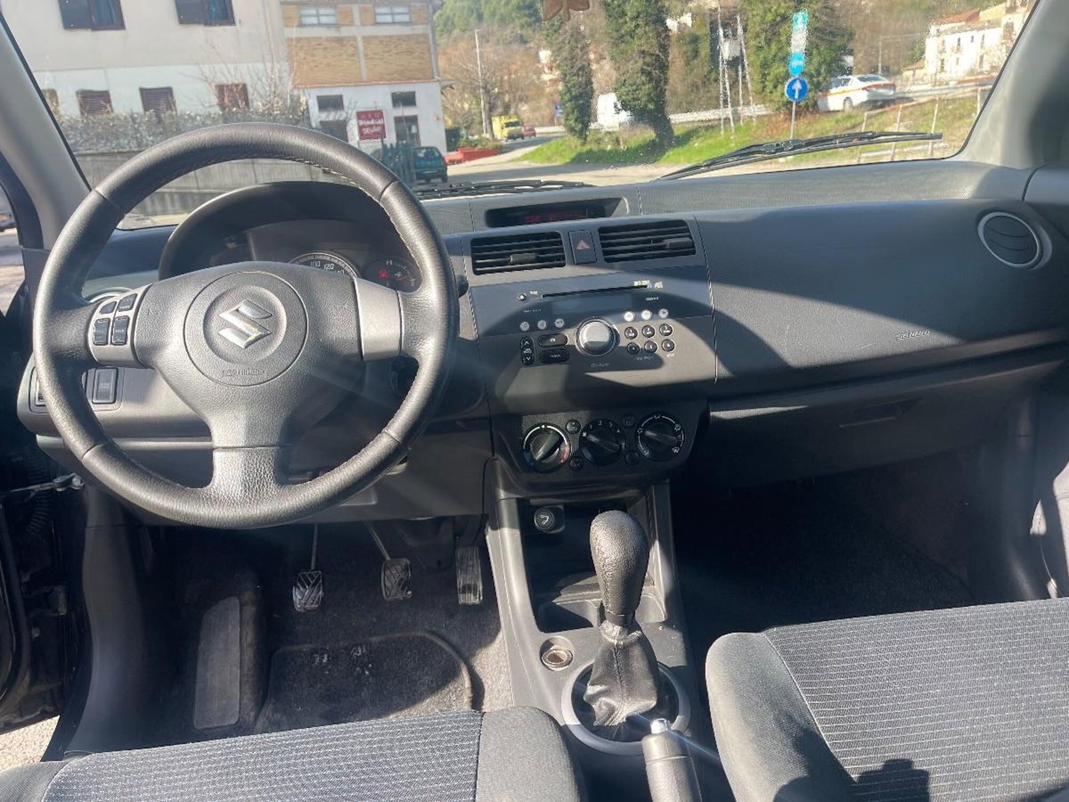 Suzuki Swift 1.3 DDiS 75CV 5p. GL (12)