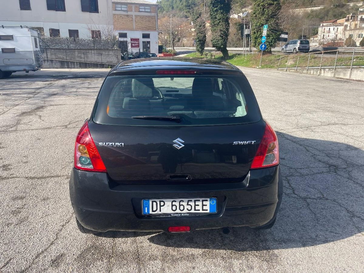 Suzuki Swift 1.3 DDiS 75CV 5p. GL (6)