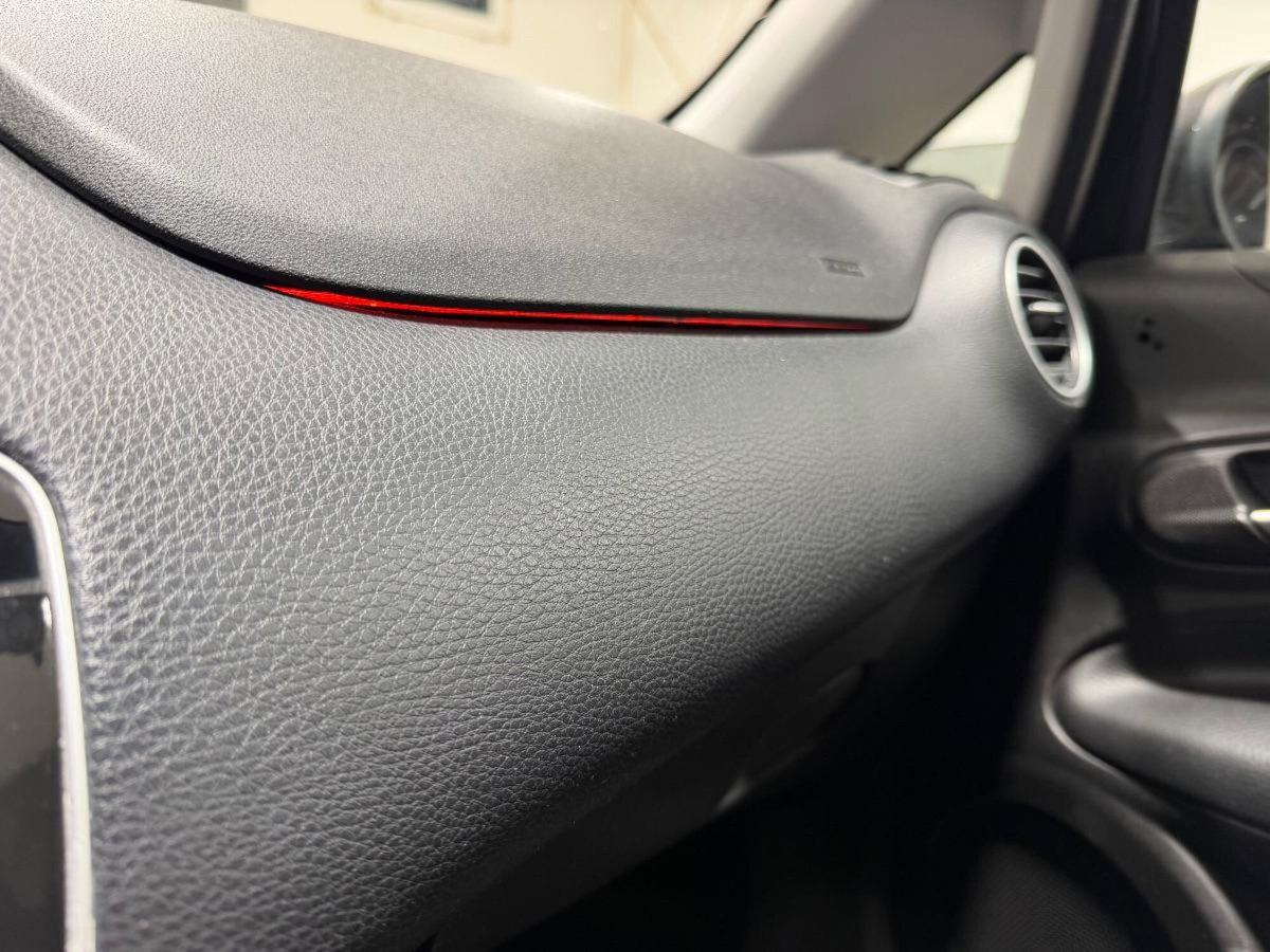 Fiat Punto 1.3 MJT II 75 CV 5 porte Lounge (12)