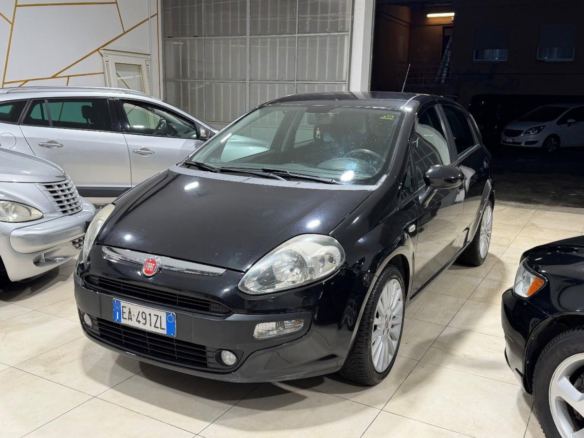 Fiat Punto 1.3 MJT II 75 CV 5 porte Lounge (2)