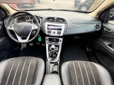 Lancia Delta 1.6 MJT DPF Platino (11)