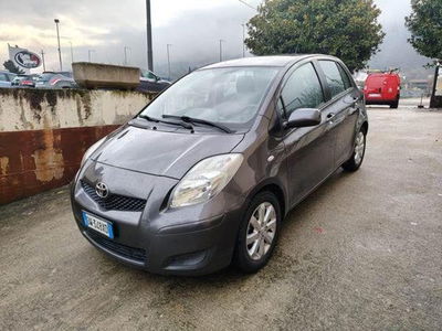 Toyota Yaris 1.3 5 porte Sol usata