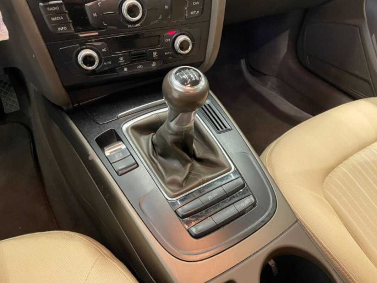 Audi A4 Avant 2.0 TDI 177CV quattro (8)