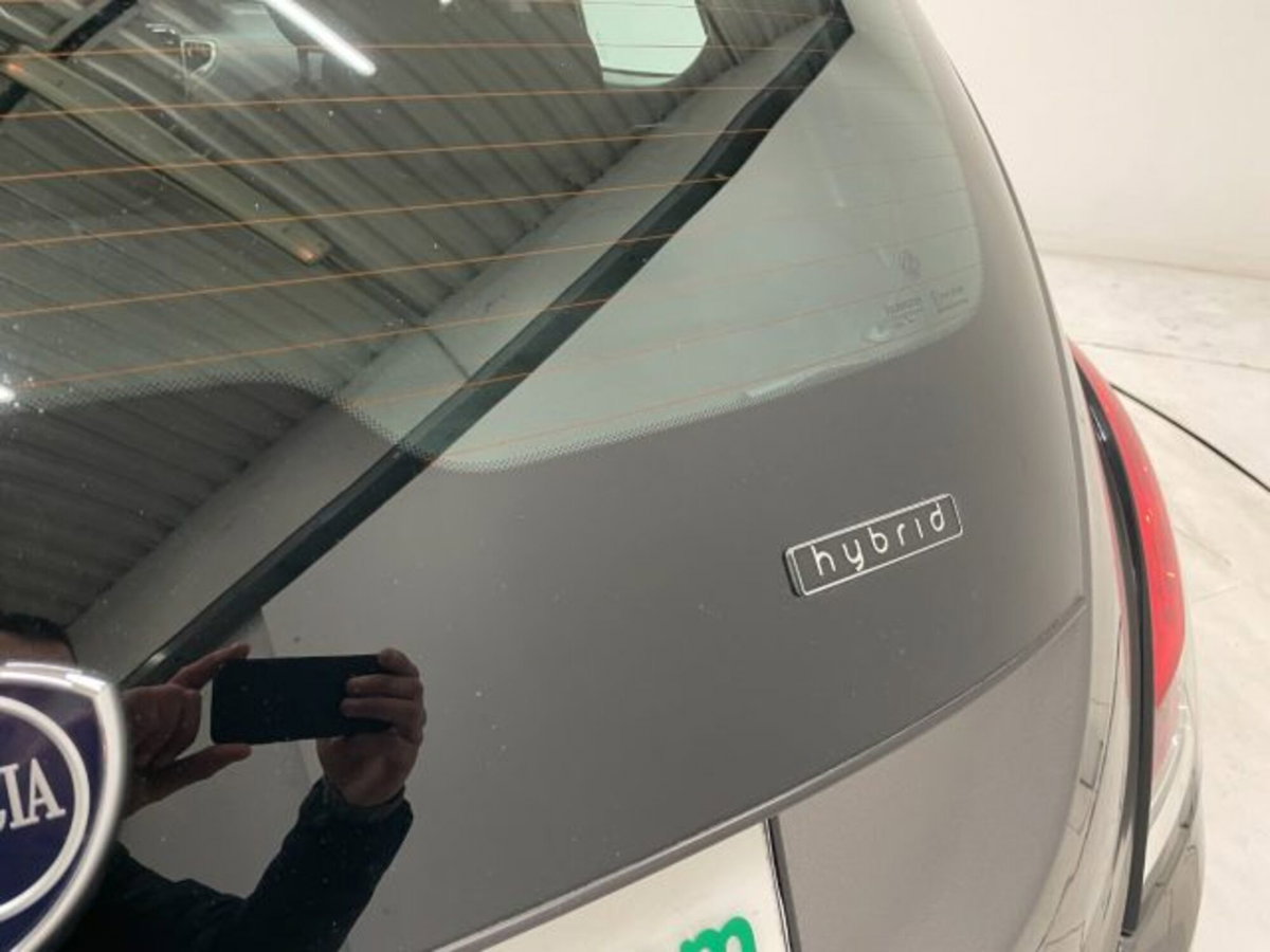 Lancia Ypsilon 1.0 FireFly 5 porte S&S Hybrid Gold Plus (12)