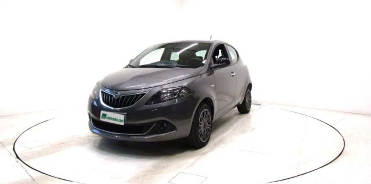 Lancia Ypsilon 1.0 FireFly 5 porte S&S Hybrid Gold Plus (3)