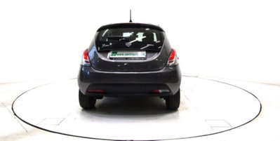 Lancia Ypsilon 1.0 FireFly 5 porte S&S Hybrid Gold Plus (4)