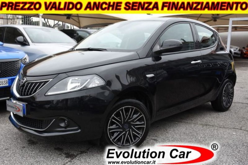 Lancia Ypsilon 1.0 FireFly 5 porte S&S Hybrid Silver Plus