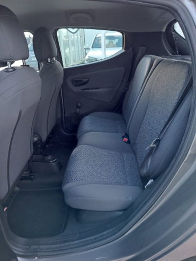 Lancia Ypsilon 1.0 FireFly 5 porte S&S Hybrid Ecochic Gold (16)