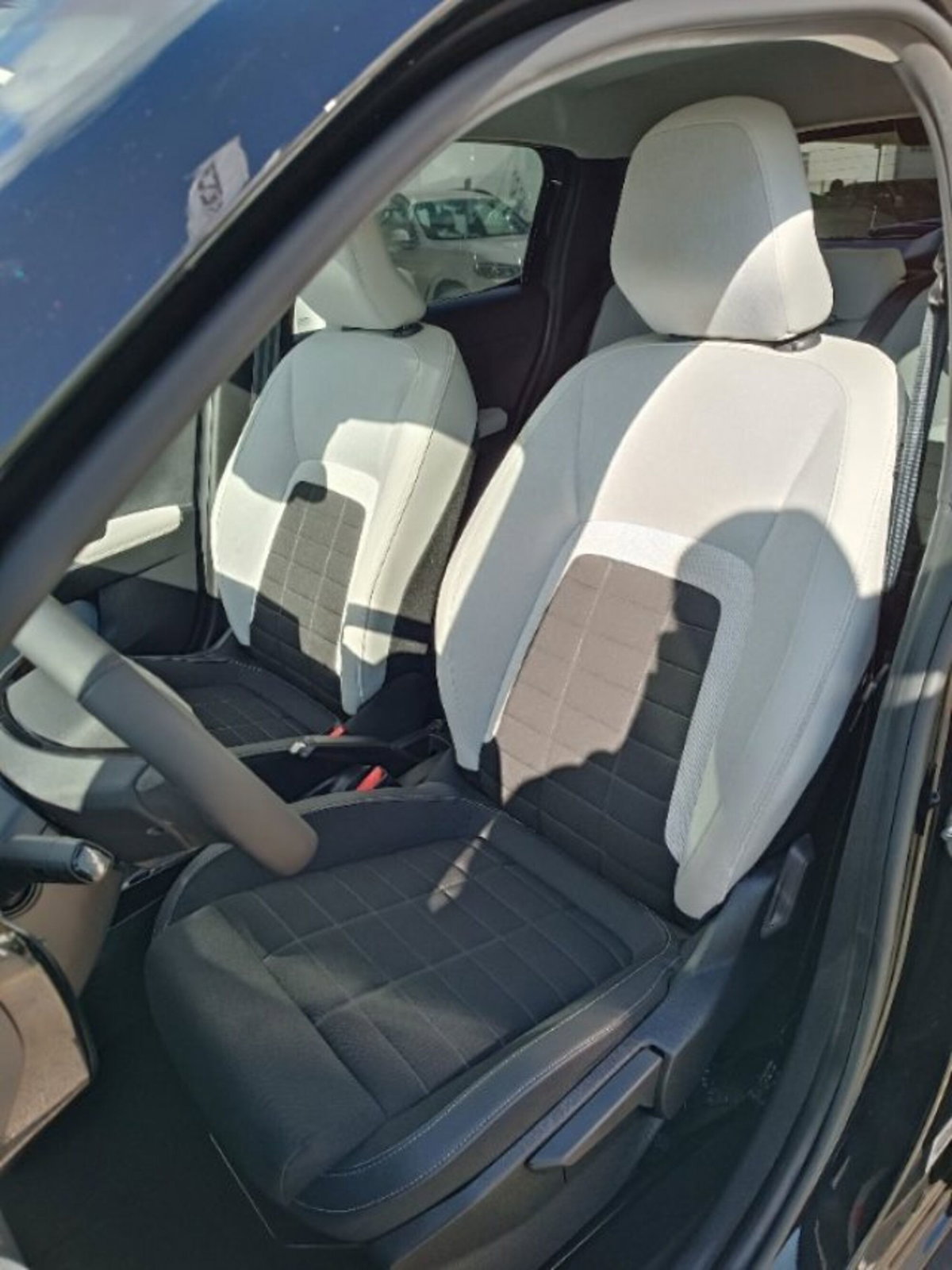 Citroen C3 1.2 puretech turbo Max 100cv s&s (13)