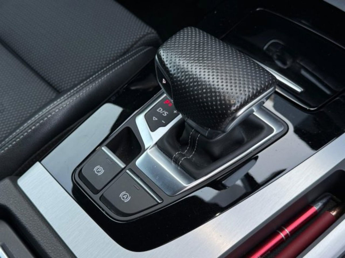 Audi Q5 45 2.0 tfsi mhev 12V S line quattro s-tronic (12)