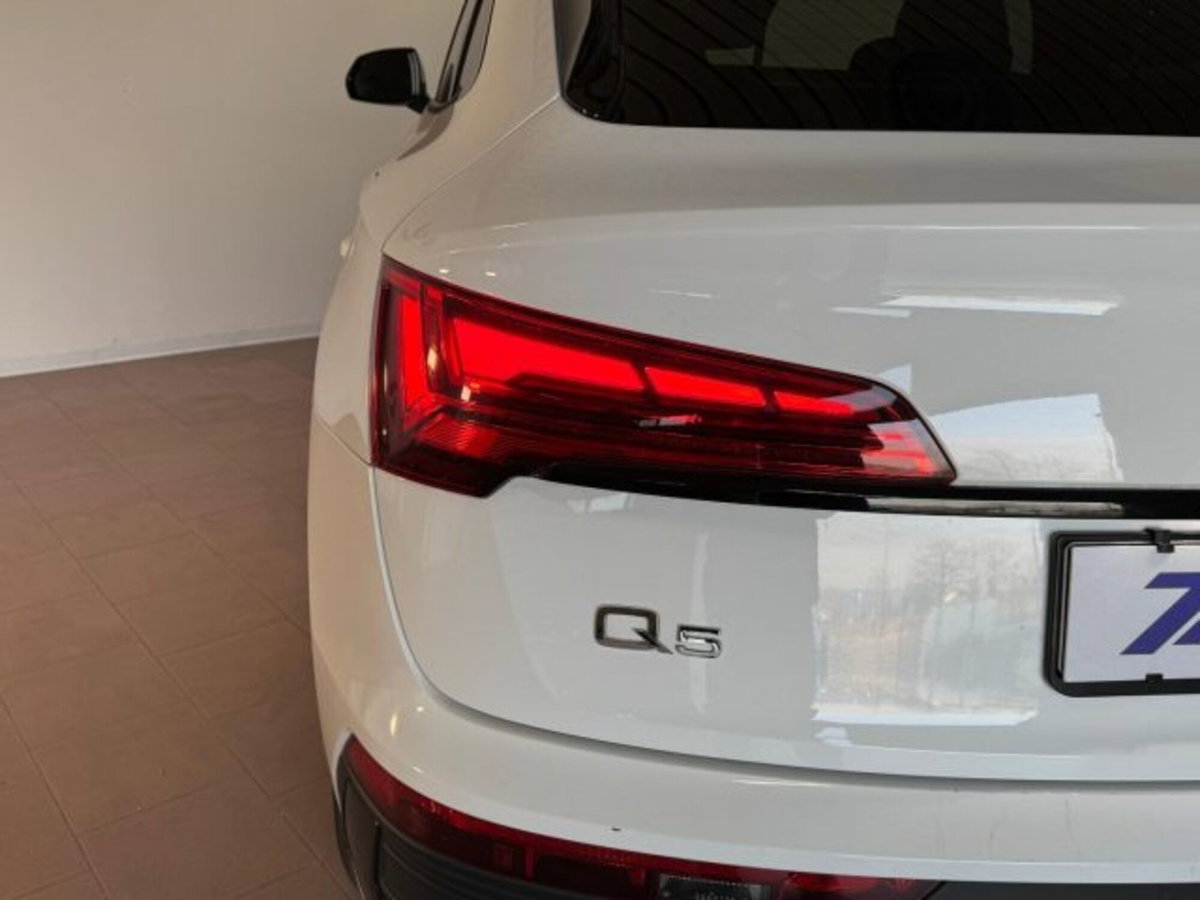 Audi Q5 45 2.0 tfsi mhev 12V S line quattro s-tronic (14)