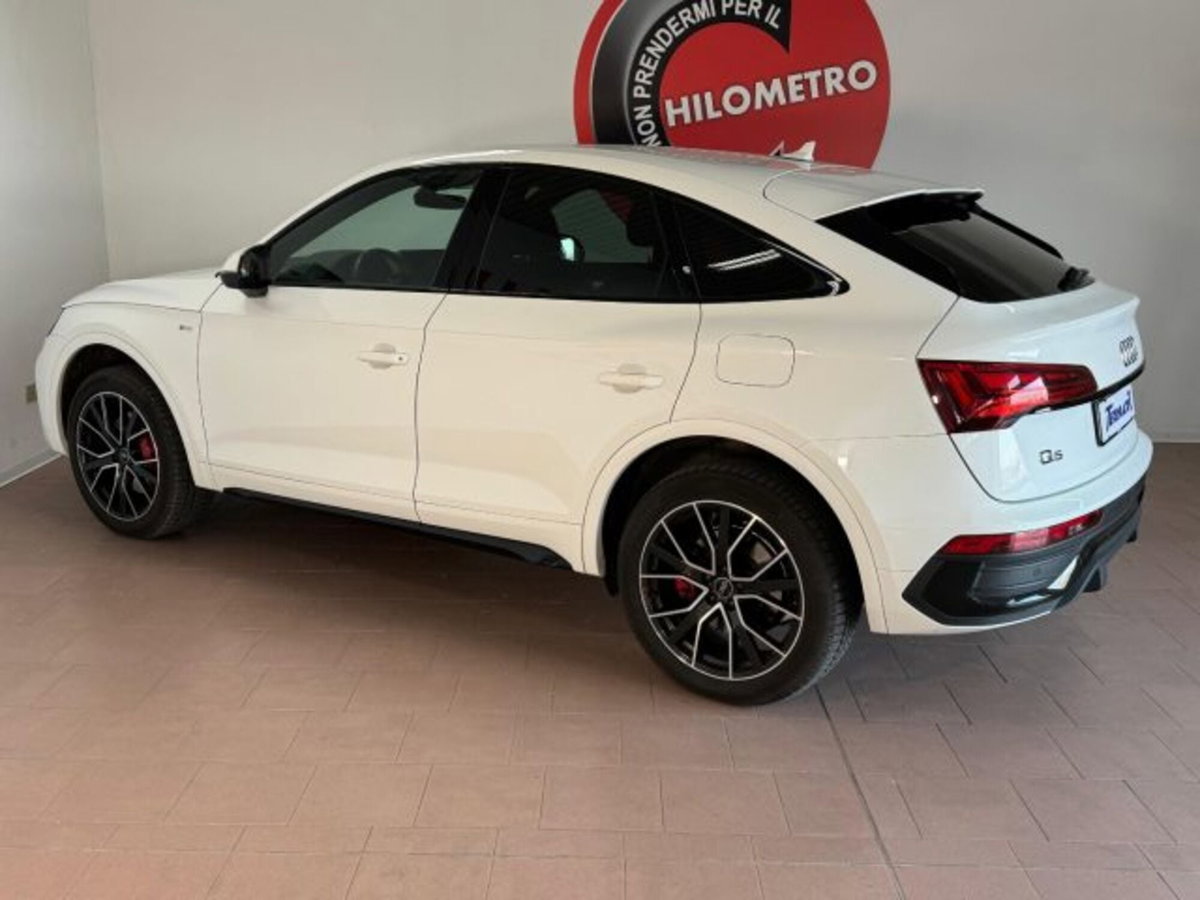 Audi Q5 45 2.0 tfsi mhev 12V S line quattro s-tronic (3)