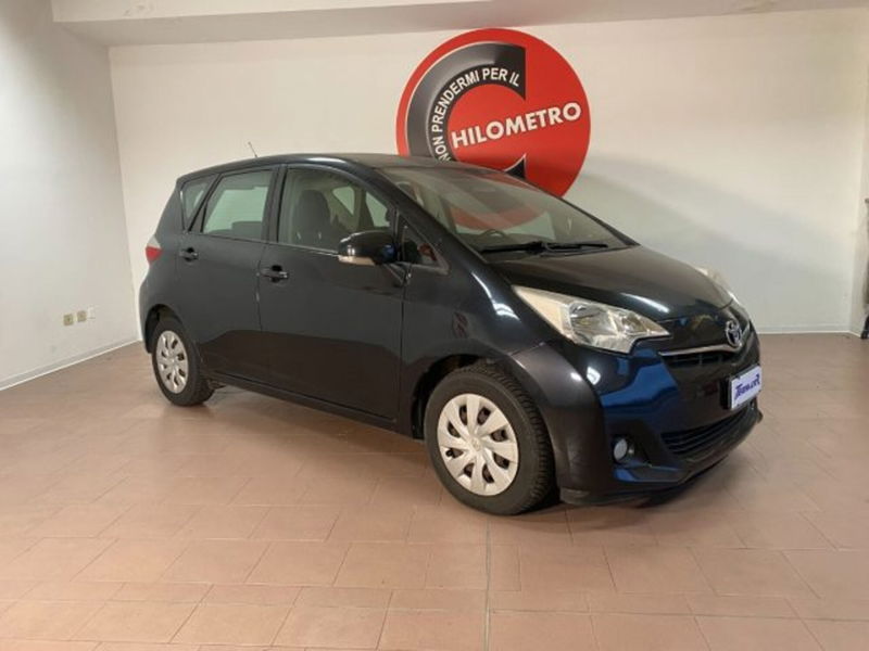 Toyota Verso-S 1.3 MT