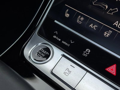 Audi A8 L 55 TFSI 3.0 quattro tiptronic (9)