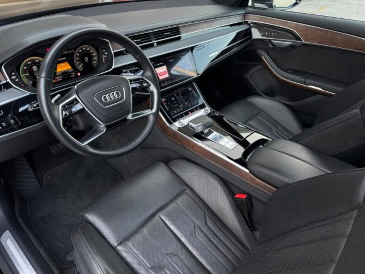 Audi A8 L 55 TFSI 3.0 quattro tiptronic (2)