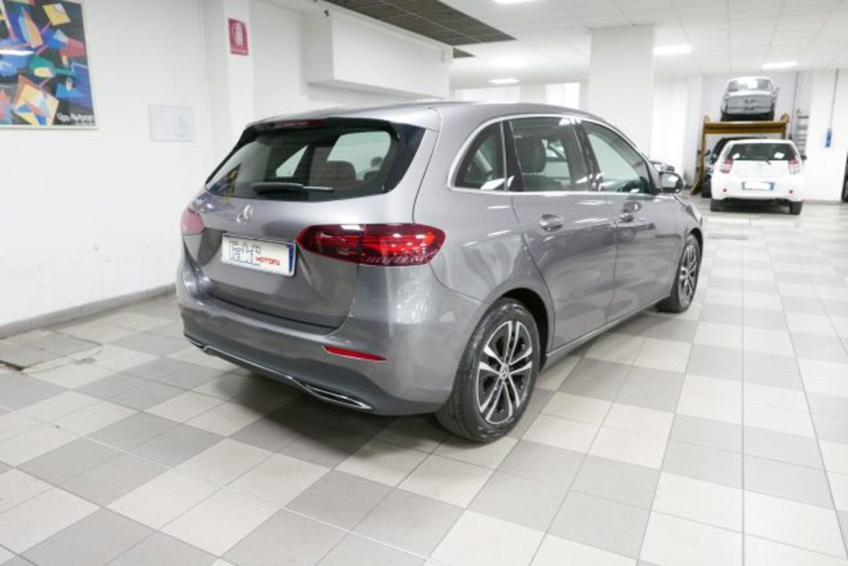 Mercedes-Benz Classe B 180 d Progressive Advanced auto (4)