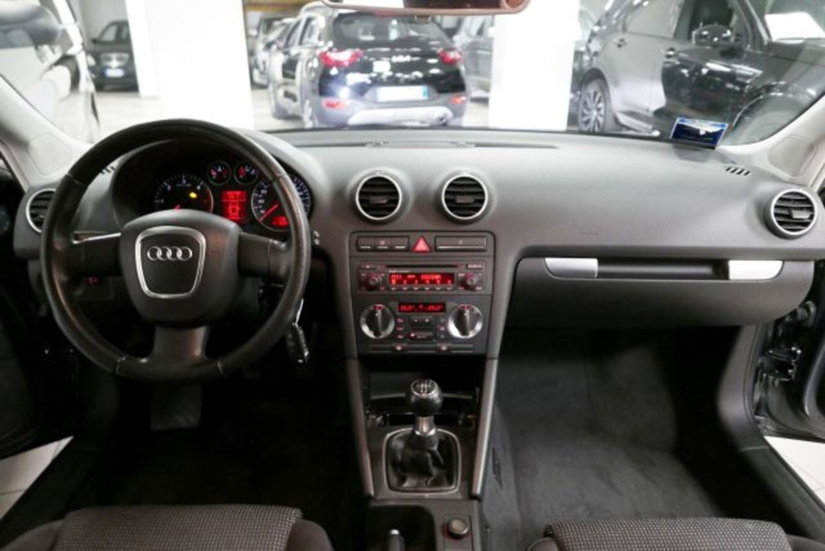 Audi A3 Sportback 1.9 TDI Ambition (6)