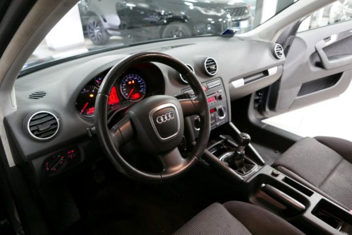 Audi A3 Sportback 1.9 TDI Ambition (7)