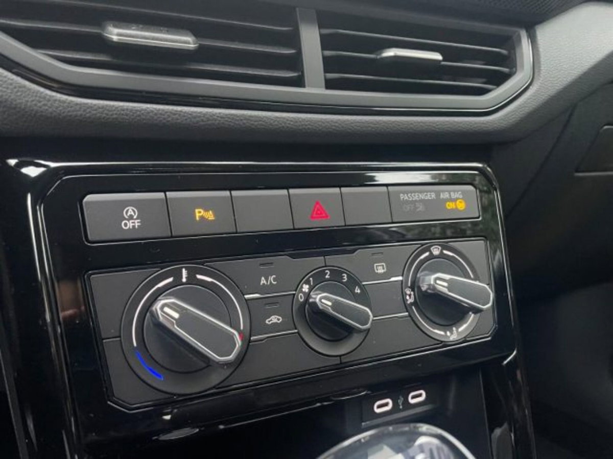 Volkswagen T-Cross 1.0 tsi Edition 115cv dsg (6)