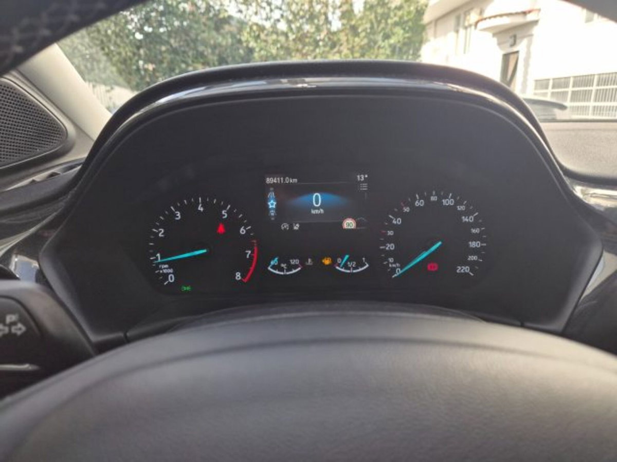Ford Puma 1.0 EcoBoost Hybrid 125 CV S&S aut. Titanium X (15)