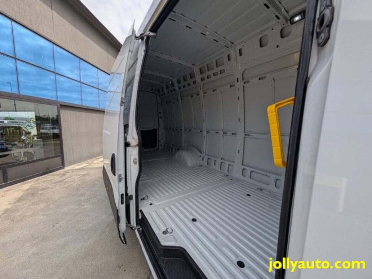Iveco Daily Furgone 35 C12 V H3 4100 (8)
