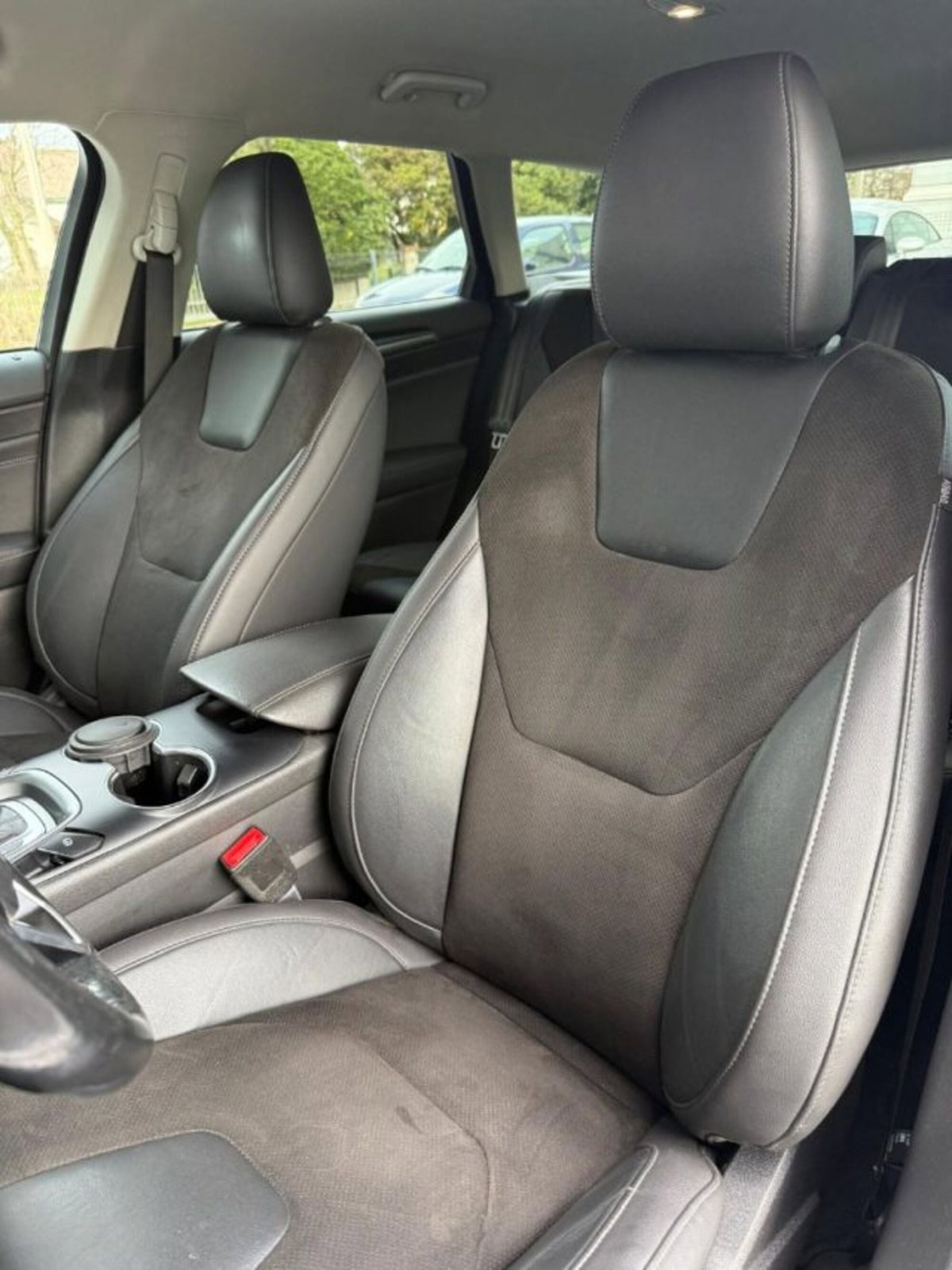 Ford Mondeo Station Wagon 2.0 TDCi 180 CV S&S Powershift AWD SW ST-Line Busin. (10)