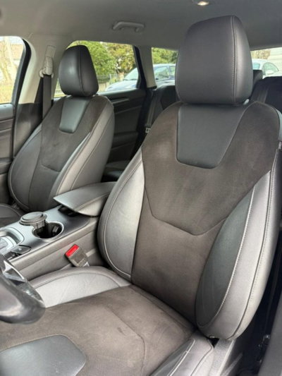Ford Mondeo Station Wagon 2.0 TDCi 180 CV S&S Powershift AWD SW ST-Line Busin. (10)