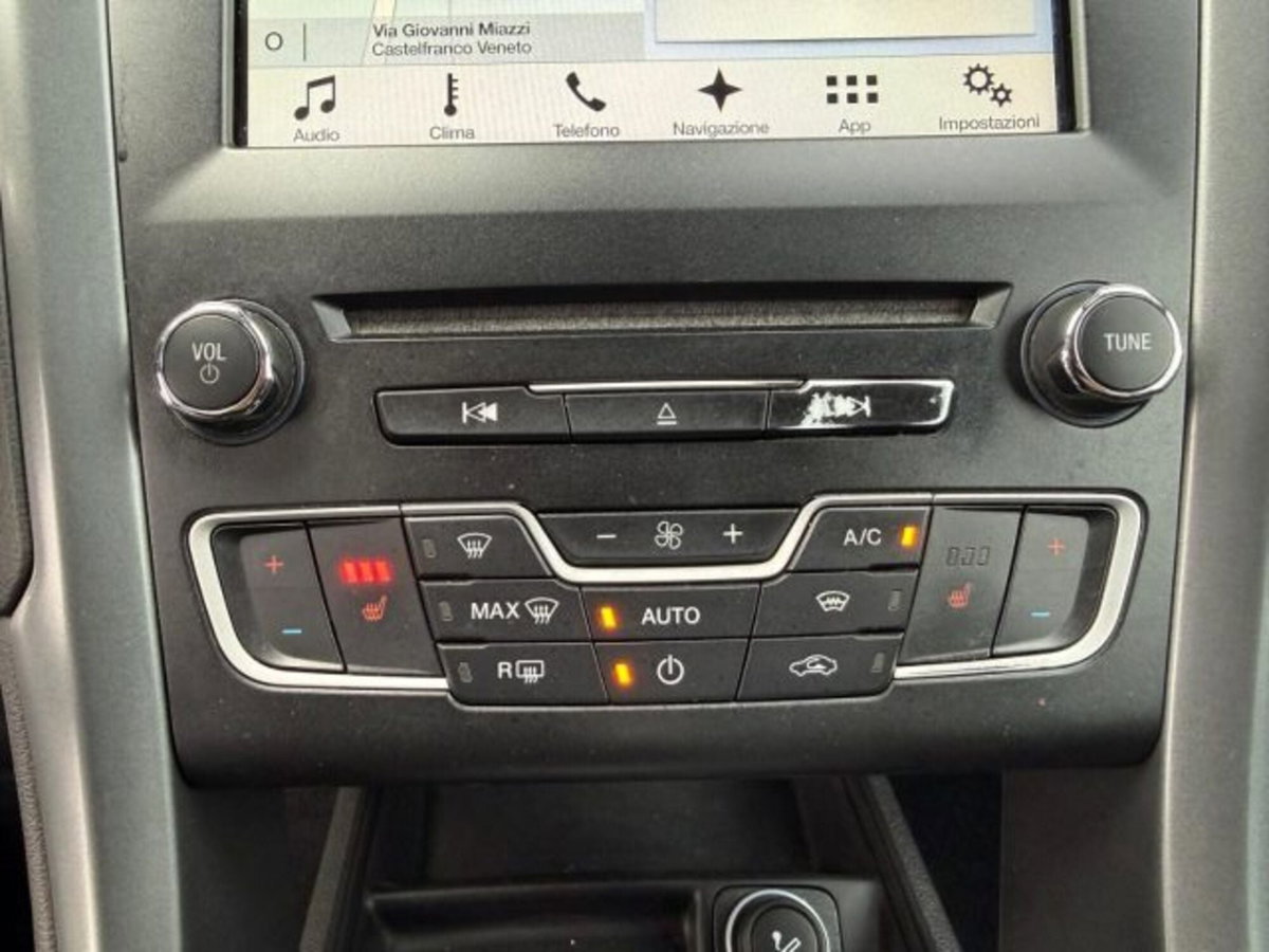 Ford Mondeo Station Wagon 2.0 TDCi 180 CV S&S Powershift AWD SW ST-Line Busin. (17)