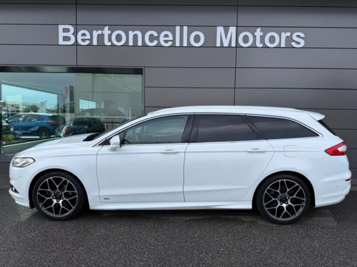 Ford Mondeo Station Wagon 2.0 TDCi 180 CV S&S Powershift AWD SW ST-Line Busin. (3)