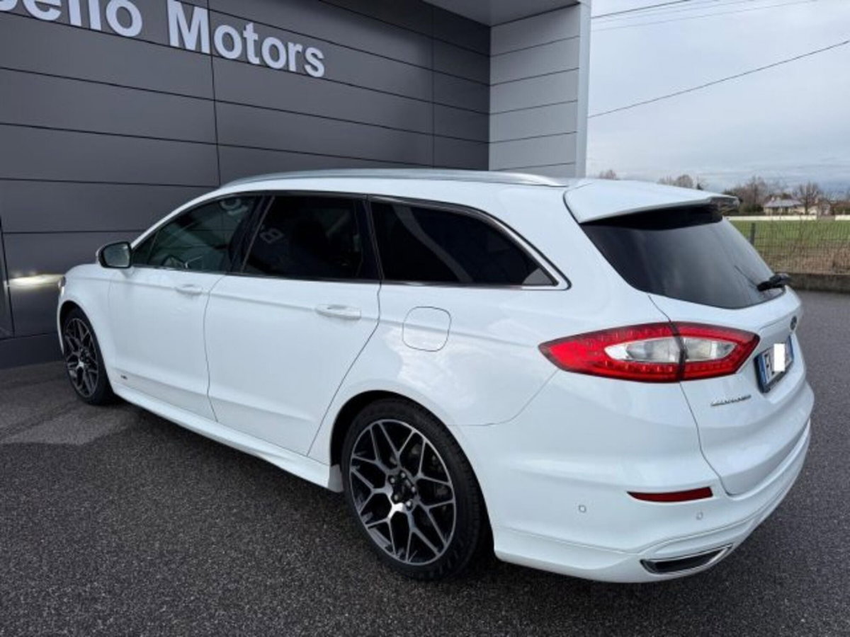 Ford Mondeo Station Wagon 2.0 TDCi 180 CV S&S Powershift AWD SW ST-Line Busin. (4)