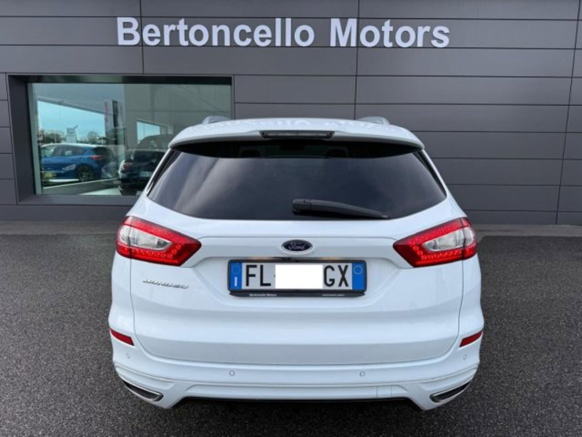 Ford Mondeo Station Wagon 2.0 TDCi 180 CV S&S Powershift AWD SW ST-Line Busin. (5)