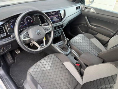 Volkswagen Taigo 1.0 TSI 110 CV R-Line (9)