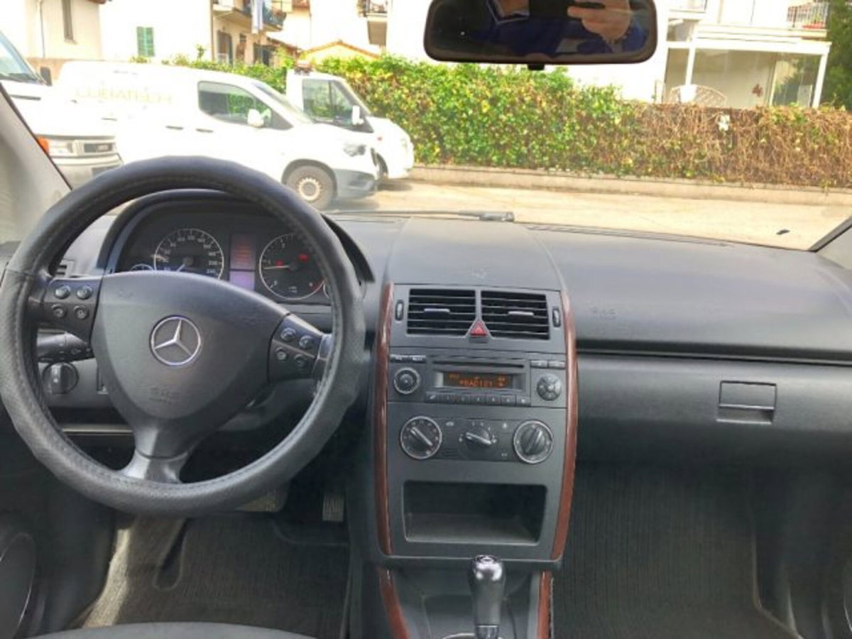 Mercedes-Benz Classe A 180 CDI Classic (11)
