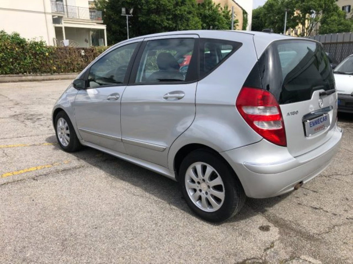 Mercedes-Benz Classe A 180 CDI Classic (4)