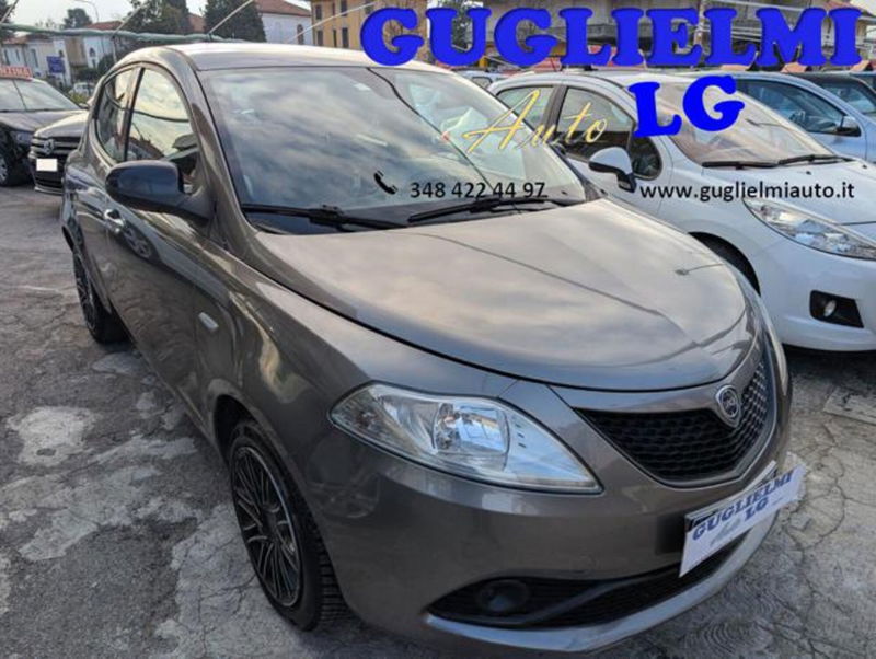 Lancia Ypsilon 1.2 69 CV 5 porte Gold