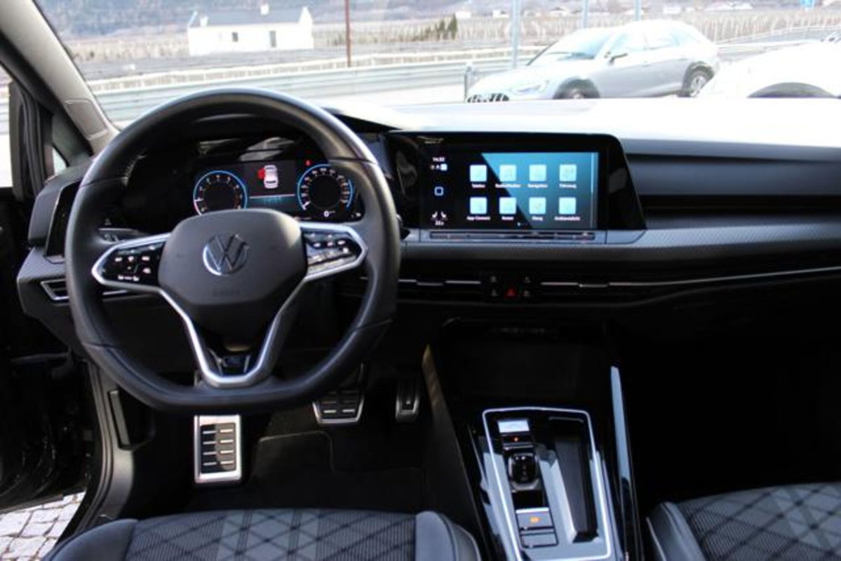 Volkswagen Golf Variant 1.5 eTSI 150 CV EVO ACT DSG R-Line (10)