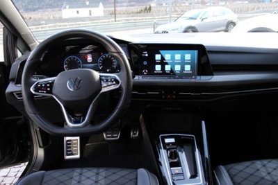 Volkswagen Golf Variant 1.5 eTSI 150 CV EVO ACT DSG R-Line (10)