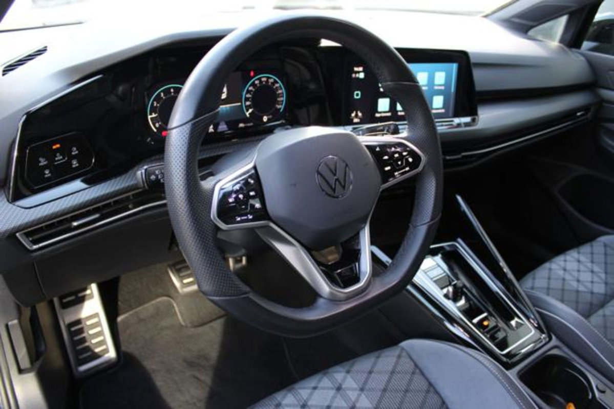 Volkswagen Golf Variant 1.5 eTSI 150 CV EVO ACT DSG R-Line (11)