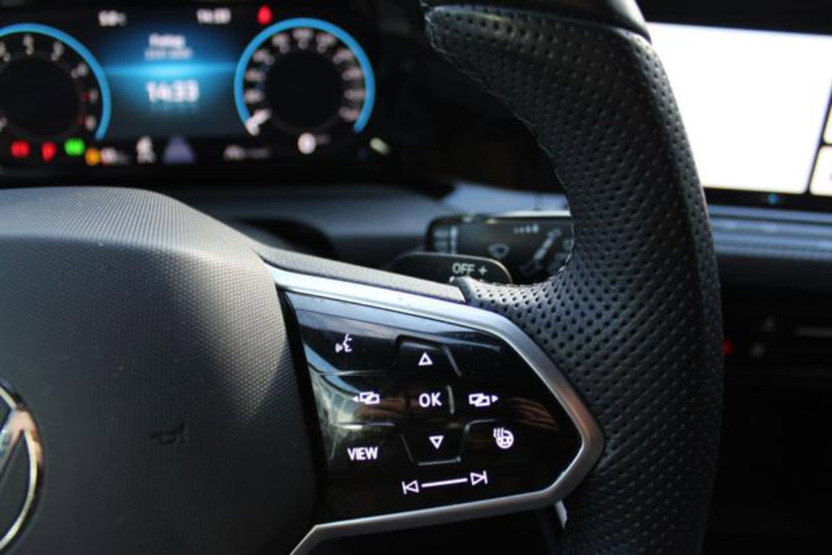 Volkswagen Golf Variant 1.5 eTSI 150 CV EVO ACT DSG R-Line (15)
