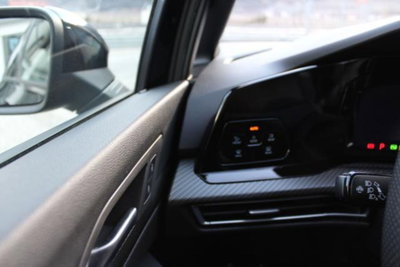Volkswagen Golf Variant 1.5 eTSI 150 CV EVO ACT DSG R-Line (19)
