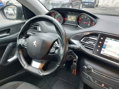 Peugeot 308 SW BlueHDi 100 S&S Business (10)