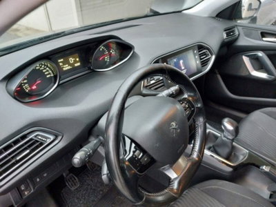 Peugeot 308 SW BlueHDi 100 S&S Business (13)