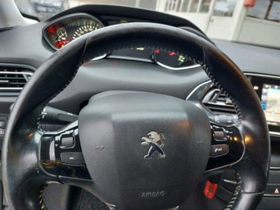 Peugeot 308 SW BlueHDi 100 S&S Business (16)