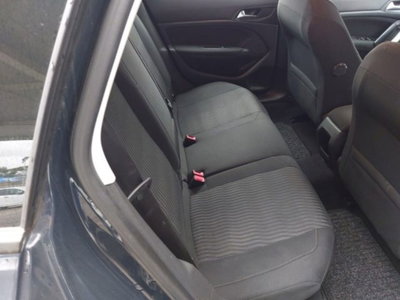 Peugeot 308 SW BlueHDi 100 S&S Business (6)