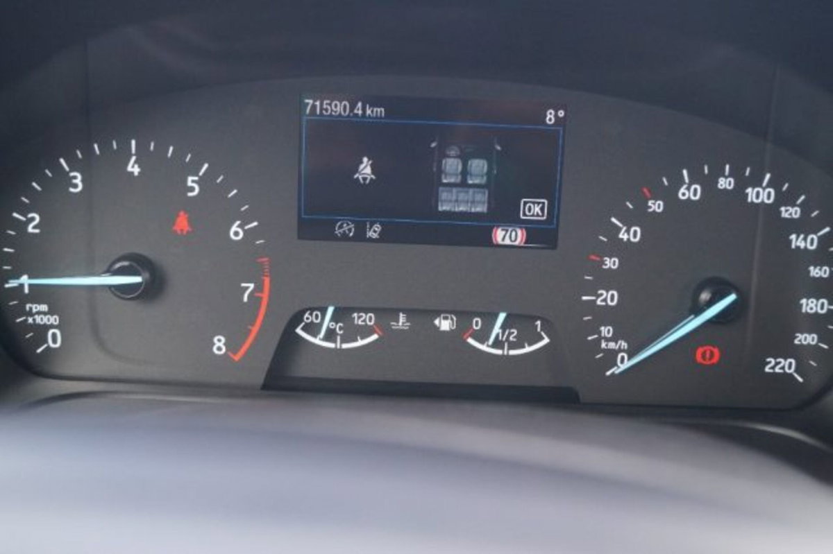 Ford Fiesta 1.1 75 CV 5 porte Titanium (9)